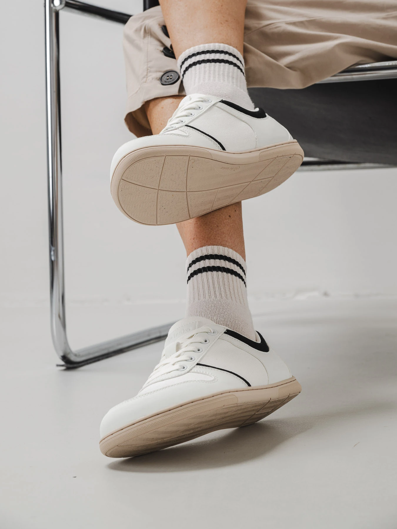 Босоногие кроссовки Be Lenka Echo - белый и чёрный без материалов животного происхождения, фото 6