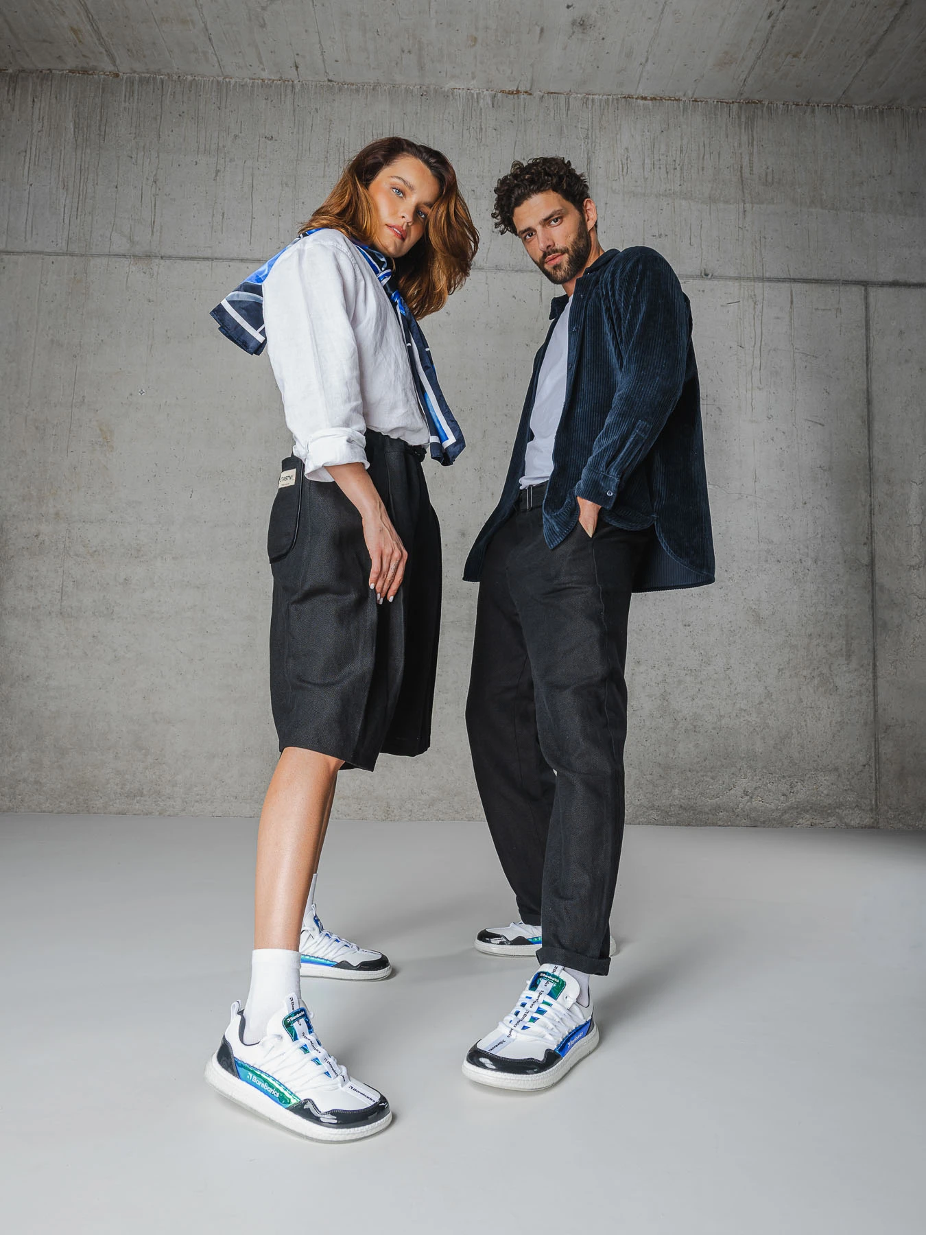Босоногие кроссовки Barebarics Futura - перелив белый, фото 6